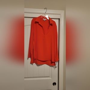 NWT Lena Gabrielle shirt size medium.  Carrot color.